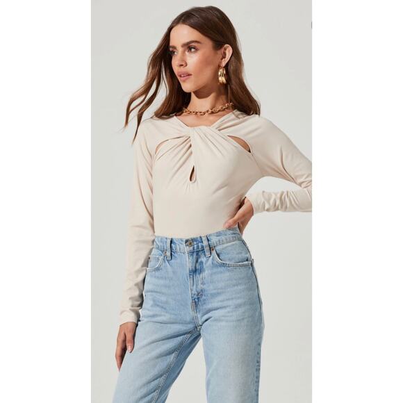 ASTR The Label NWT Multi Cutout Long Sleeve Bodysuit Color Bone Size Small - Picture 1 of 8